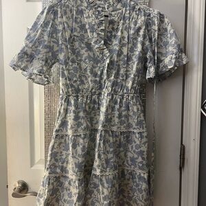 Chic Blue and White Floral Midi Dress